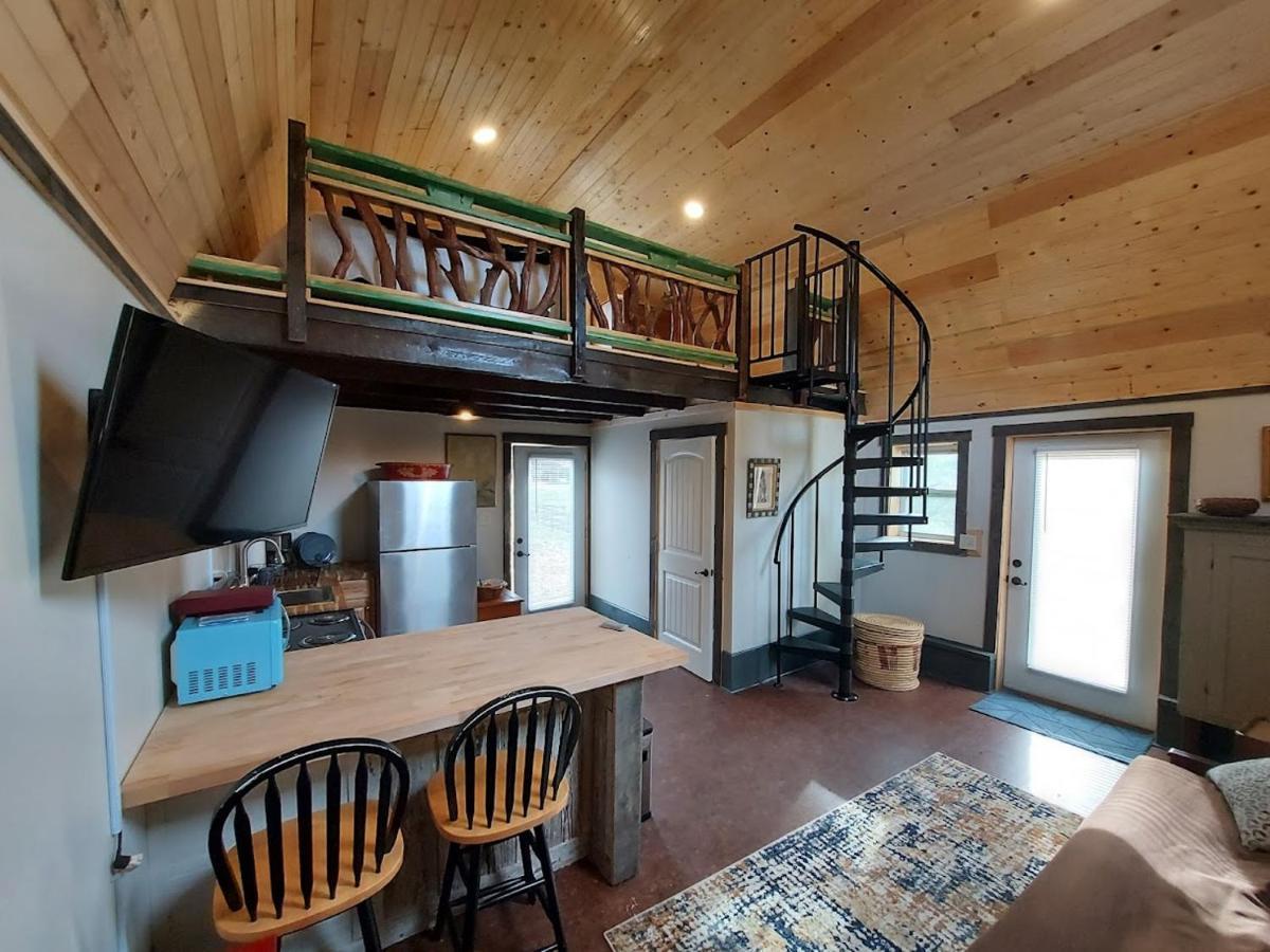 Rustic Hendersonville Farm Studio With Private Deck Екстер'єр фото