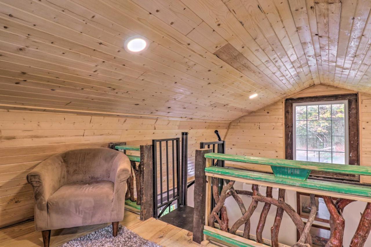 Rustic Hendersonville Farm Studio With Private Deck Екстер'єр фото